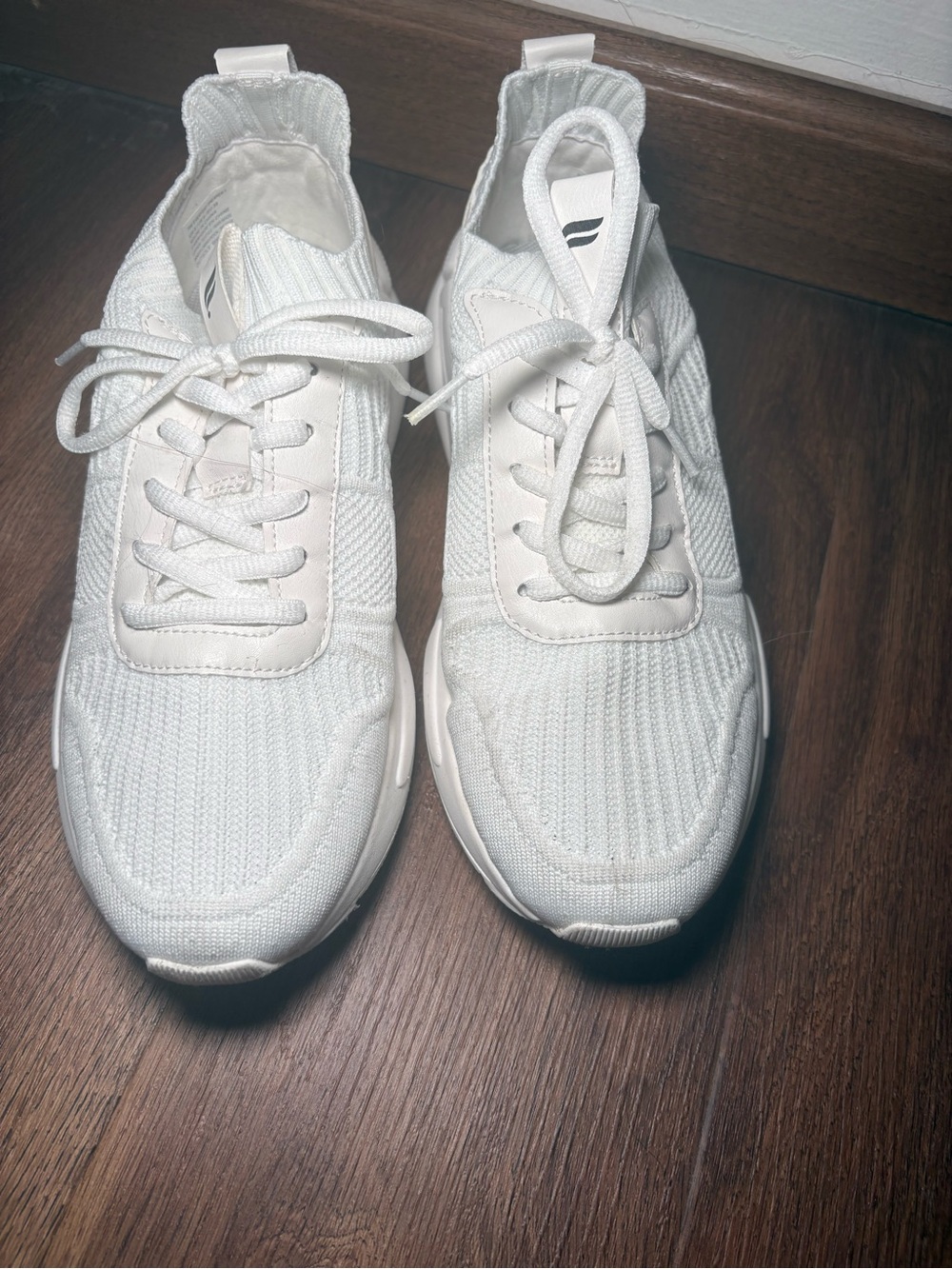 Fabletics Women's White Knit Lace-Up Sneakers